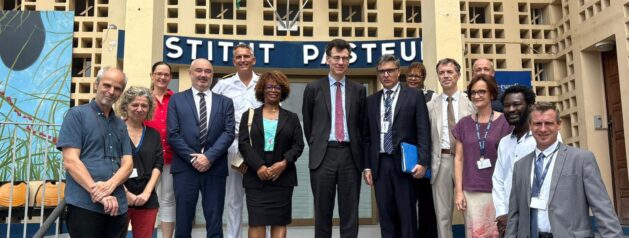 Le ministre de l’Enseignement supérieur en visite à l’Institut Pasteur de la Guyane